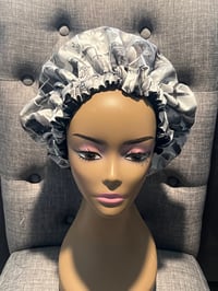 Image 3 of Medium Bonnets