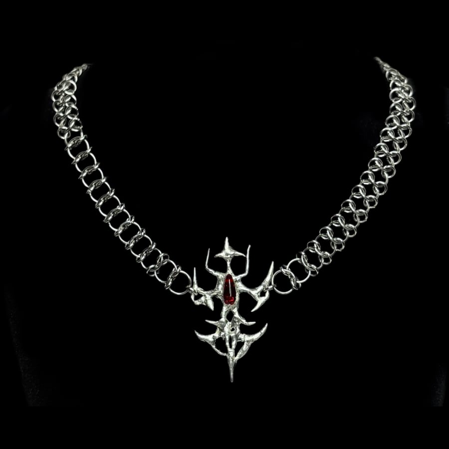 Image of 'Thorn Necklace'