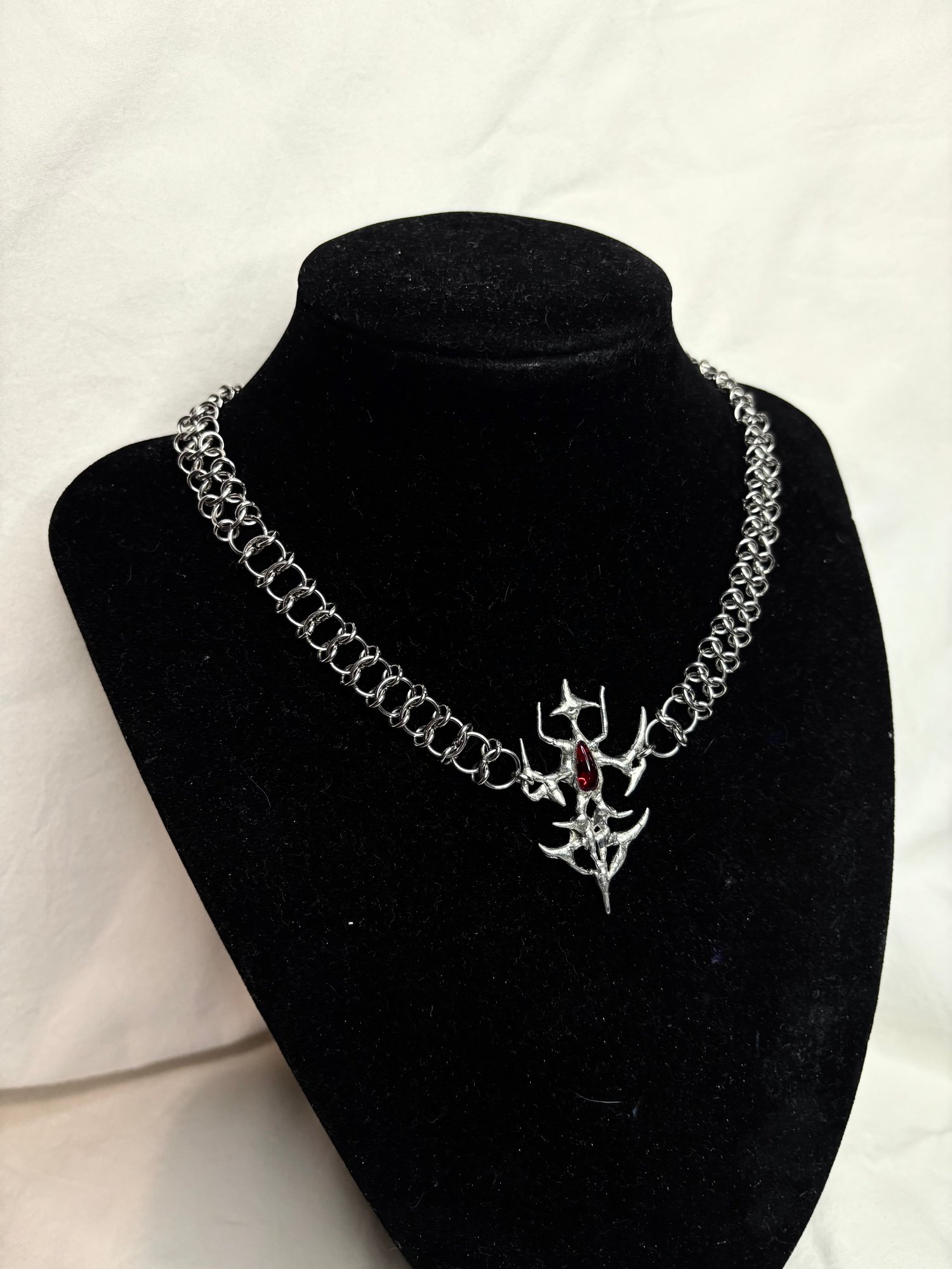 Image of 'Thorn Necklace'