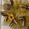 Pretty Bee Sunflower Wreath