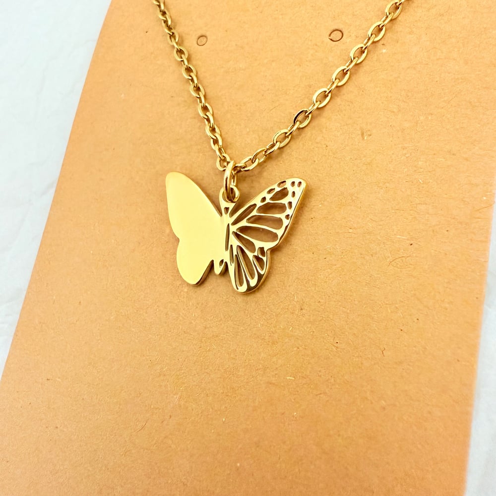 Image of Butterfly Pendant Necklace for Women – Dainty Jewelry Gift, Symbol of Transformation and Hope.