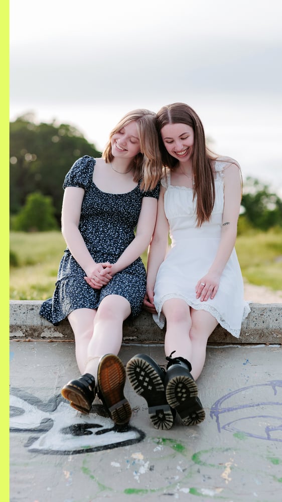 Image of graduate session - for the besties