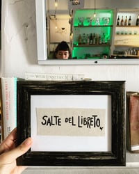 Salte del libreto framed 5x7