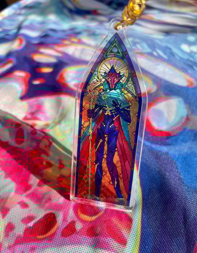 [ Arcane ] Stained Glass Herald Charm