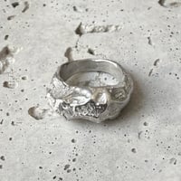 Image 1 of silver ring size 58
