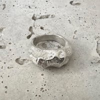 Image 4 of silver ring size 58