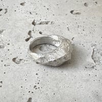Image 5 of silver ring size 58