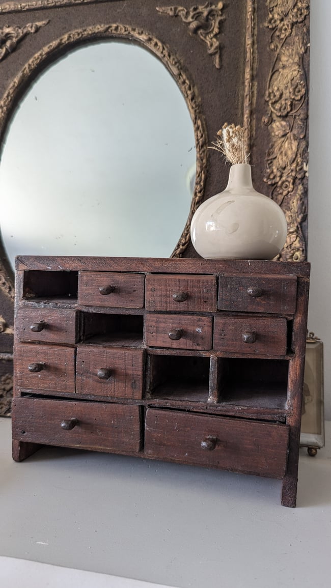 . Layette d'horloger .