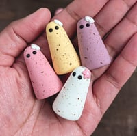 Image 2 of Mini egg ghost