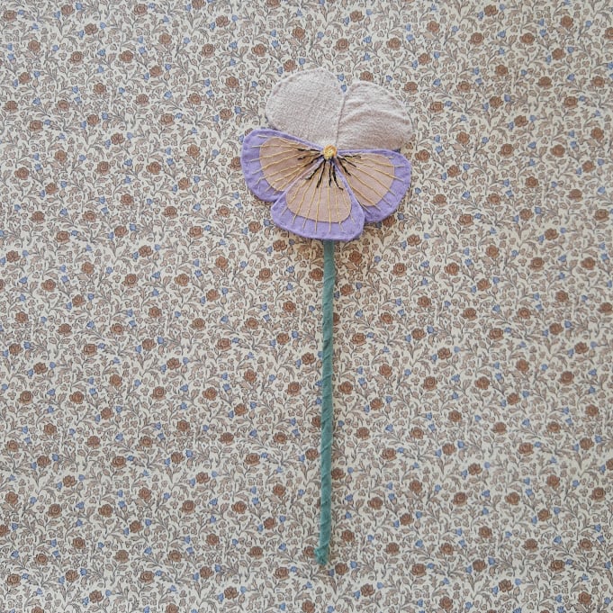Image of Fabric Pansy - Naturel and purple/beige