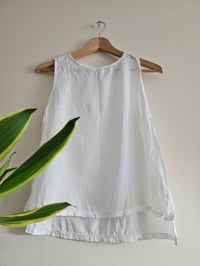 Image 1 of Pre loved Topshop white delicate floaty tunic
