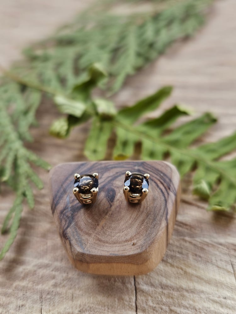 Image of 14k Yellow Gold Smokey Quartz Stud Earrings 