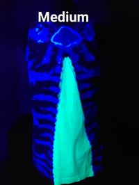 Image 4 of Glowing Alien
