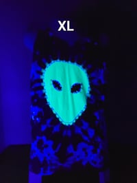 Image 9 of Glowing Alien