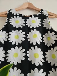 Image 2 of Pre loved Topshop Daisy print tunic 