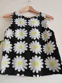 Image 6 of Pre loved Topshop Daisy print tunic 