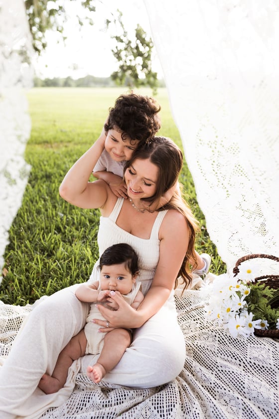 Image of April 19th Sun-kissed lace: A dreamy outdoor session 2025 