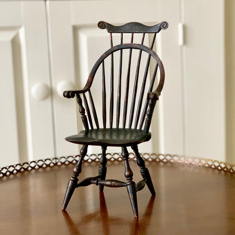 Miniature Continuous-arm with a Comb Windsor Chair - Aged Black Paint