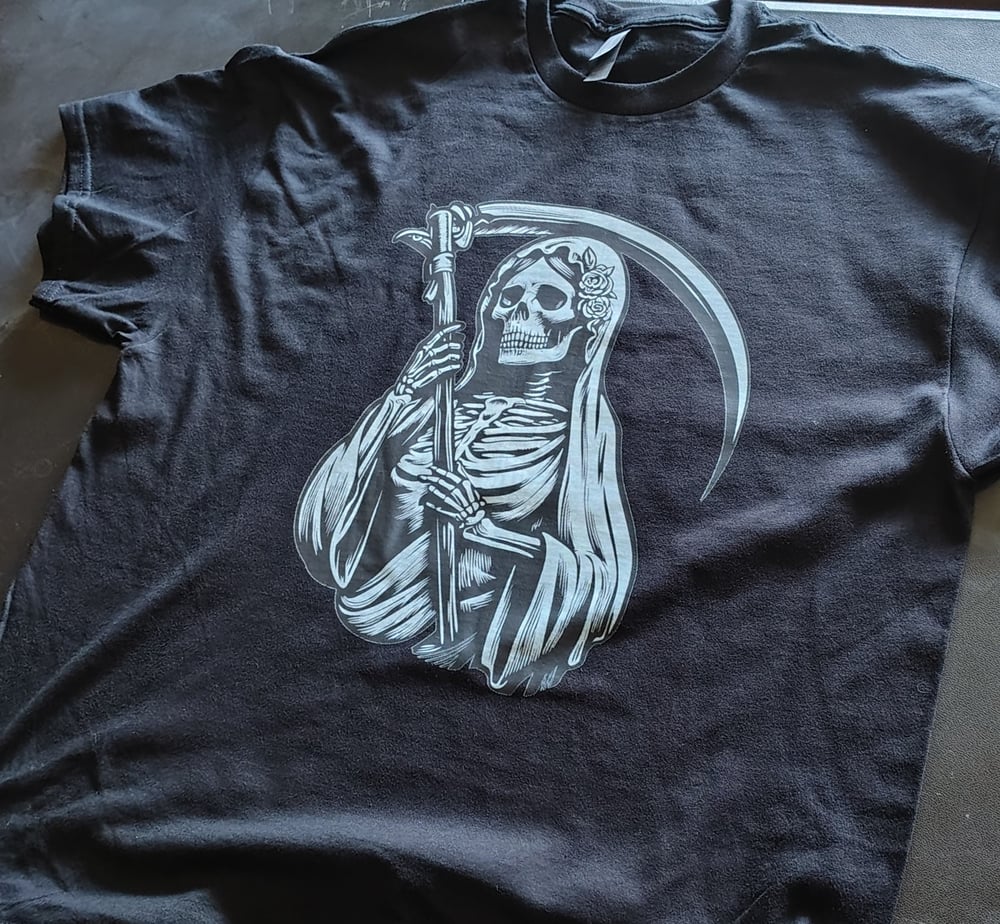 Santa Muerte Tee