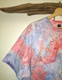 Image 2 of Ice dye T-shirt Ice Bue-Pink