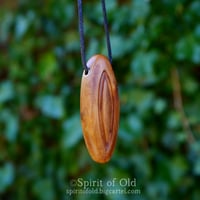 Image 3 of Simple Blackthorn Pendant (PE1906)