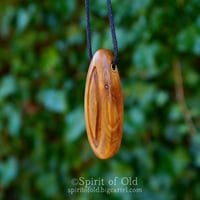 Image 4 of Simple Blackthorn Pendant (PE1906)