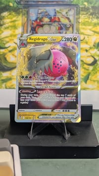 Image 1 of Regidrago VSTAR 136/195 Ultra Rare