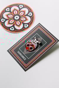 Image 3 of Skull pin 