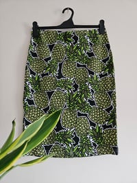 Image 2 of Pre loved H&M pineapple print wiggle pencil skirt 