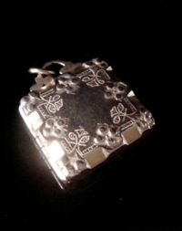 Image 1 of Edwardian 18ct yellow gold book picture locket