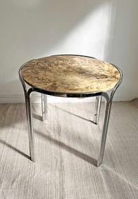 Image 4 of MESA VINTAGE CROMADA CON SOBRE DE MÁRMOL, AÑOS 70