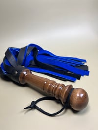 Image 3 of Black over blue thuddy flogger with gorgeous walnut handle