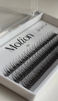 Image 1 of Glam look lash clusters by Motion pro