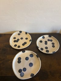Image 1 of Plato pequeño puntos