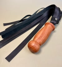 Image 4 of Cherrywood Chub stingy flogger