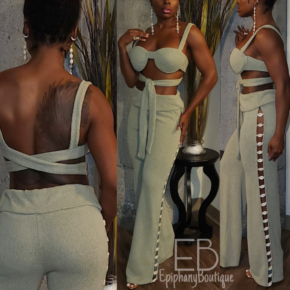 Image of The Cowrie Knit Set