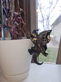 Image 1 of Dragon Plant Buddy Pot Hanger – Sparkly 3D Printed Dragon Decor for Indoor or Outdoor Plants