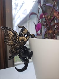 Image 2 of Dragon Plant Buddy Pot Hanger – Sparkly 3D Printed Dragon Decor for Indoor or Outdoor Plants