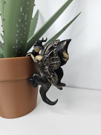 Image 5 of Dragon Plant Buddy Pot Hanger – Sparkly 3D Printed Dragon Decor for Indoor or Outdoor Plants