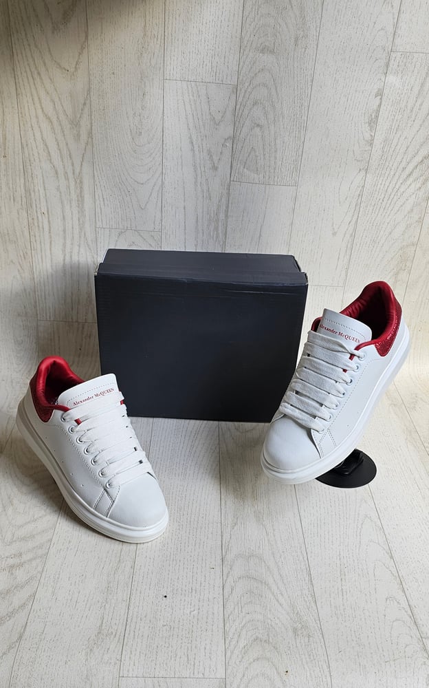 Image of Womens  A Queen (last available  4)