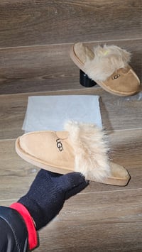 Image 1 of Womens GG slippers