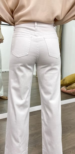 Image of Ellie Front Pocket Jeans - white