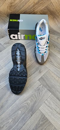 Image 3 of Mens Trainers 9fives/110(1:1)
