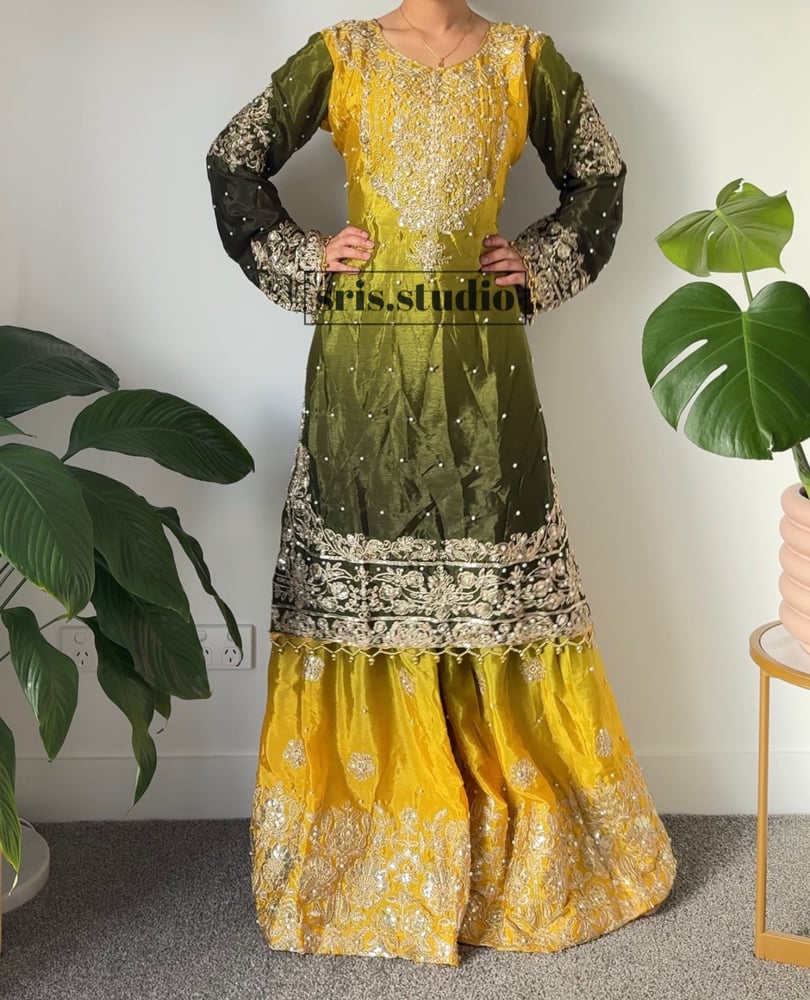 Image of Forest green and golden three piece set