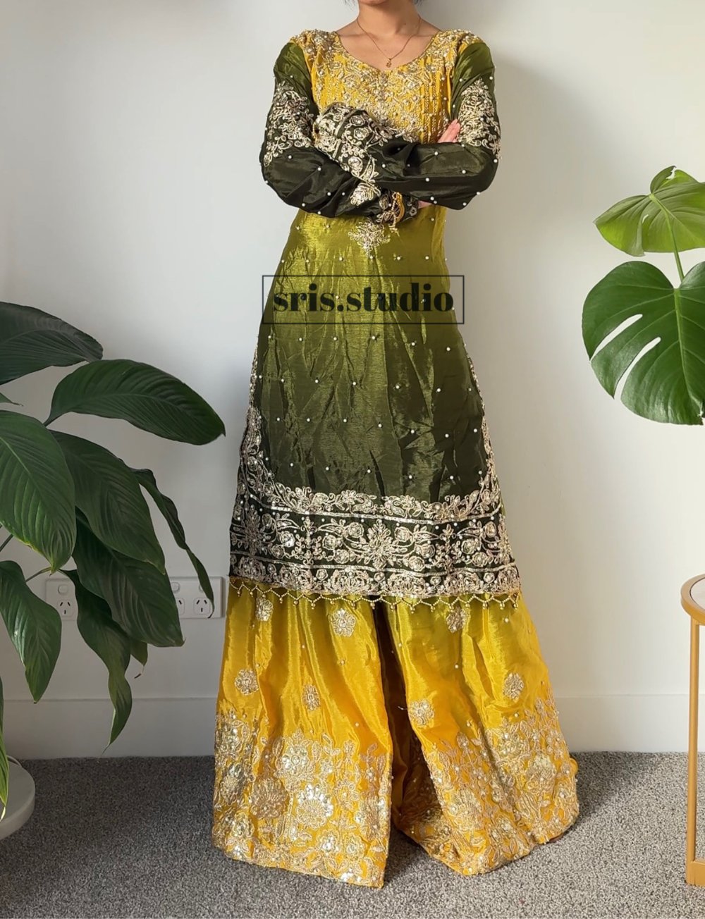 Image of Forest green and golden three piece set