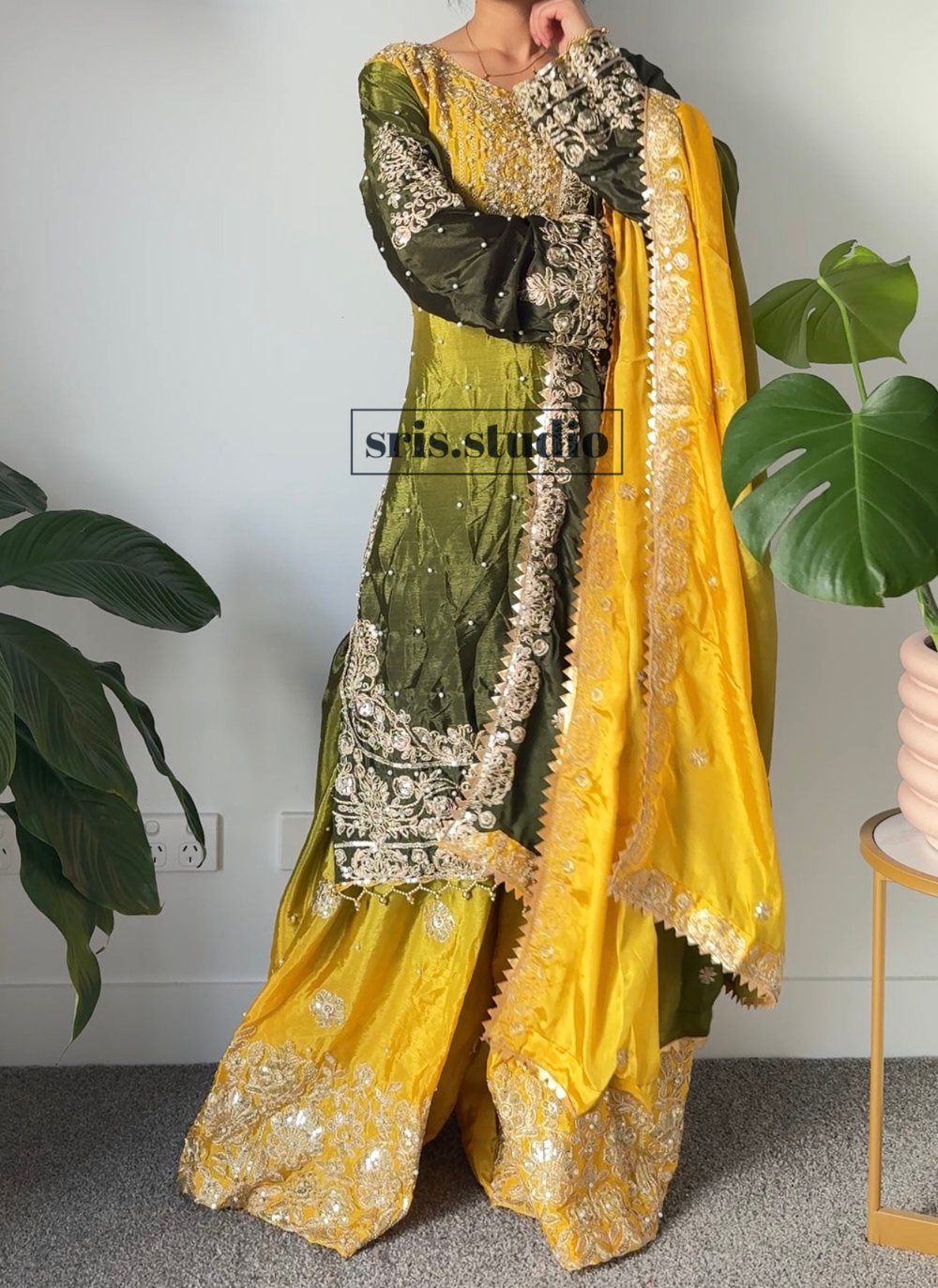 Image of Forest green and golden three piece set