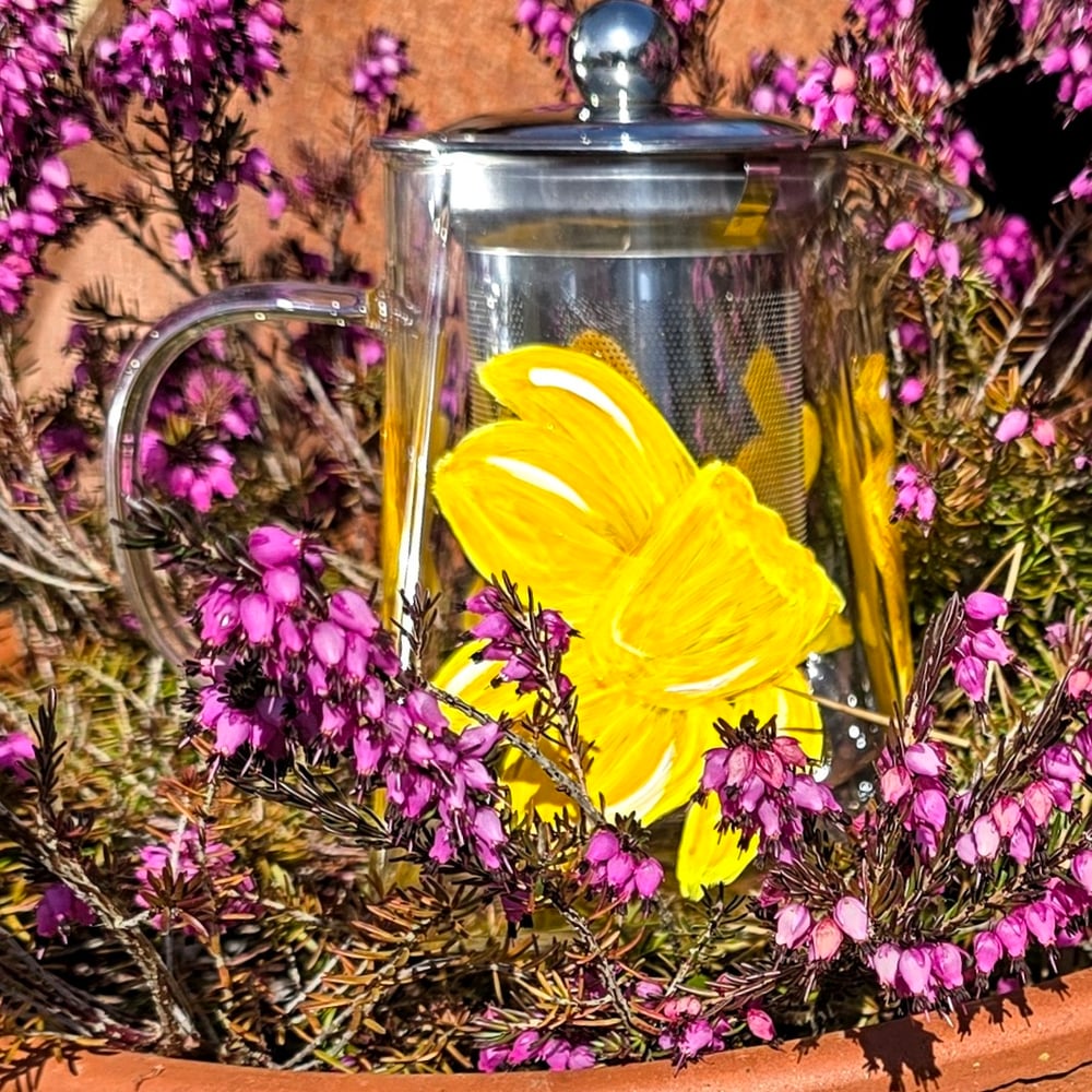 Image of Daffodil Infuser Teapot