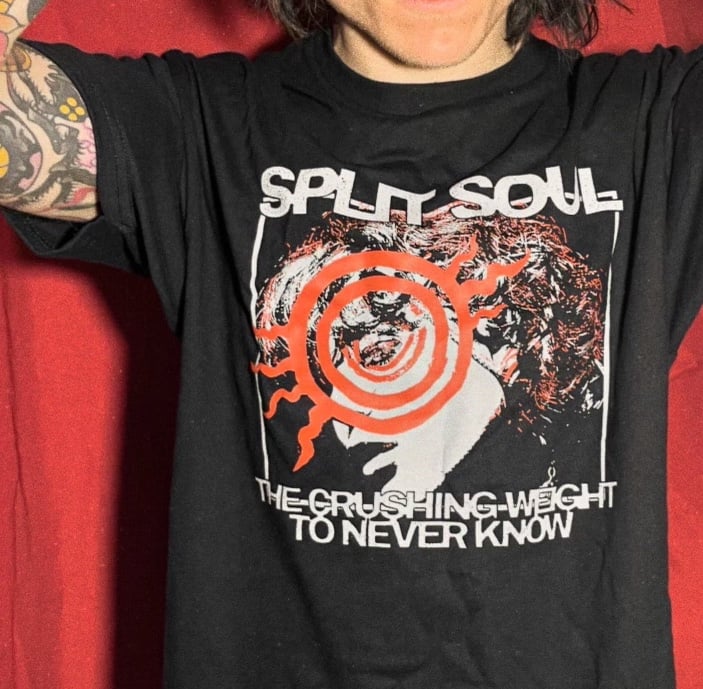 Image of Artio Split Soul Red EU Tour Stock
