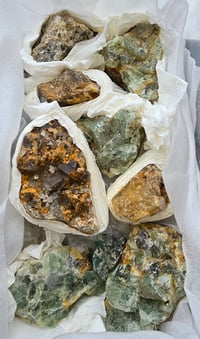 Image 1 of Crystal specimens 