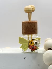 Image 1 of Car essential oil diffuser